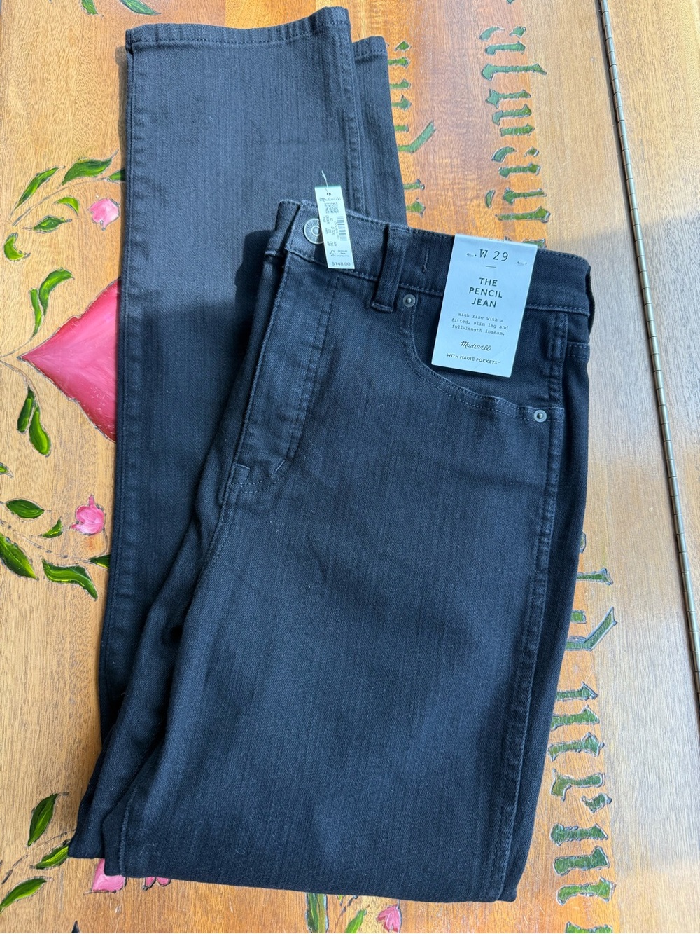 Madewell Black Women’s Skinny Jeans – The Pencil Jean